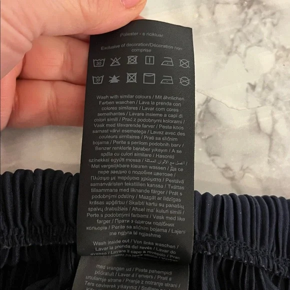 VERO MODA Navy Blue Pleated Wide Leg Pants size 3X - Picture 8 of 10